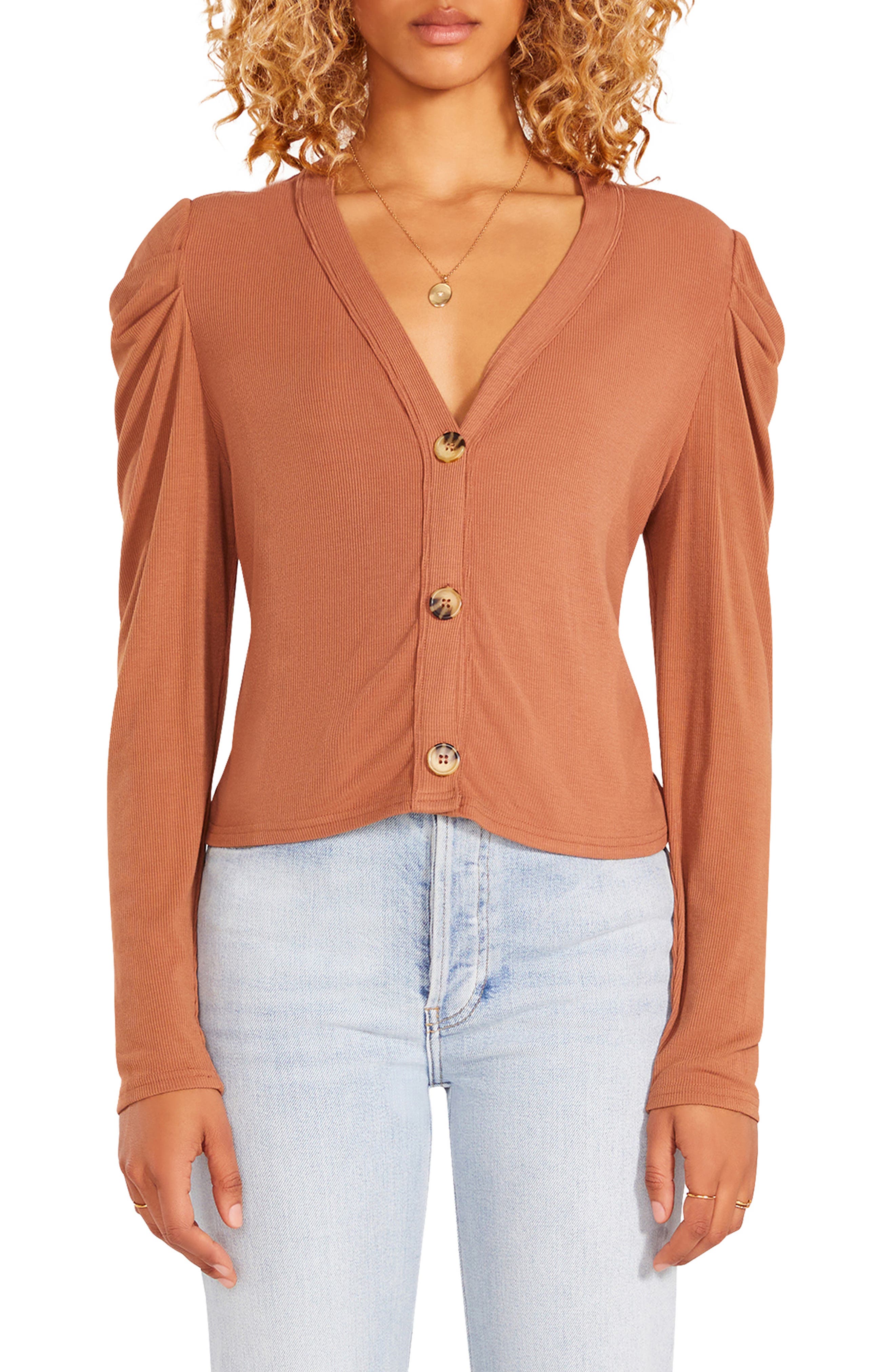 BB Dakota Womens Cool Runnings V-Neck Sweater BB Dakota Womens Cool Runnings V-Neck Sweater